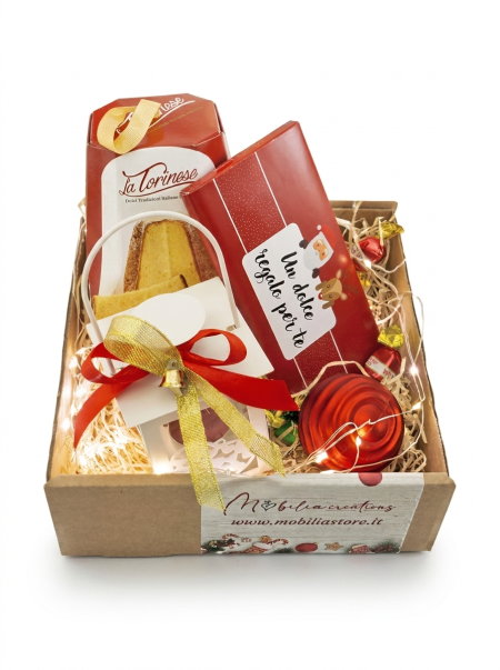 Cofanetto regalo Natalizio "Dolci sogni" con panettone, cioccolata e lanterna