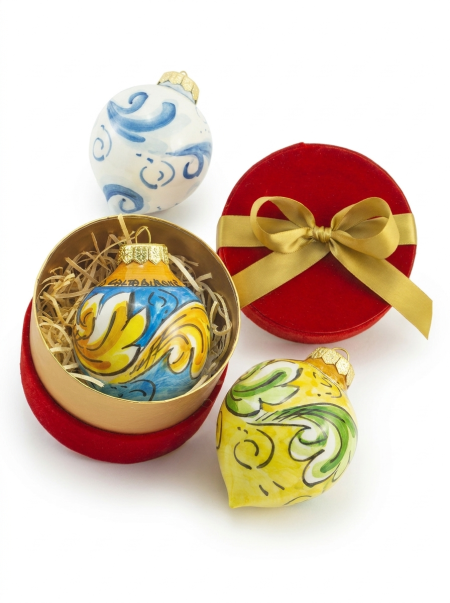 Pallina natalizia in ceramica di Caltagirone, idea regalo con scatola in velluto