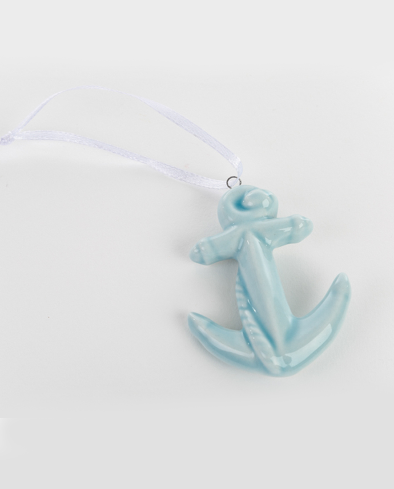 Appendino ancora porcellana azzurra