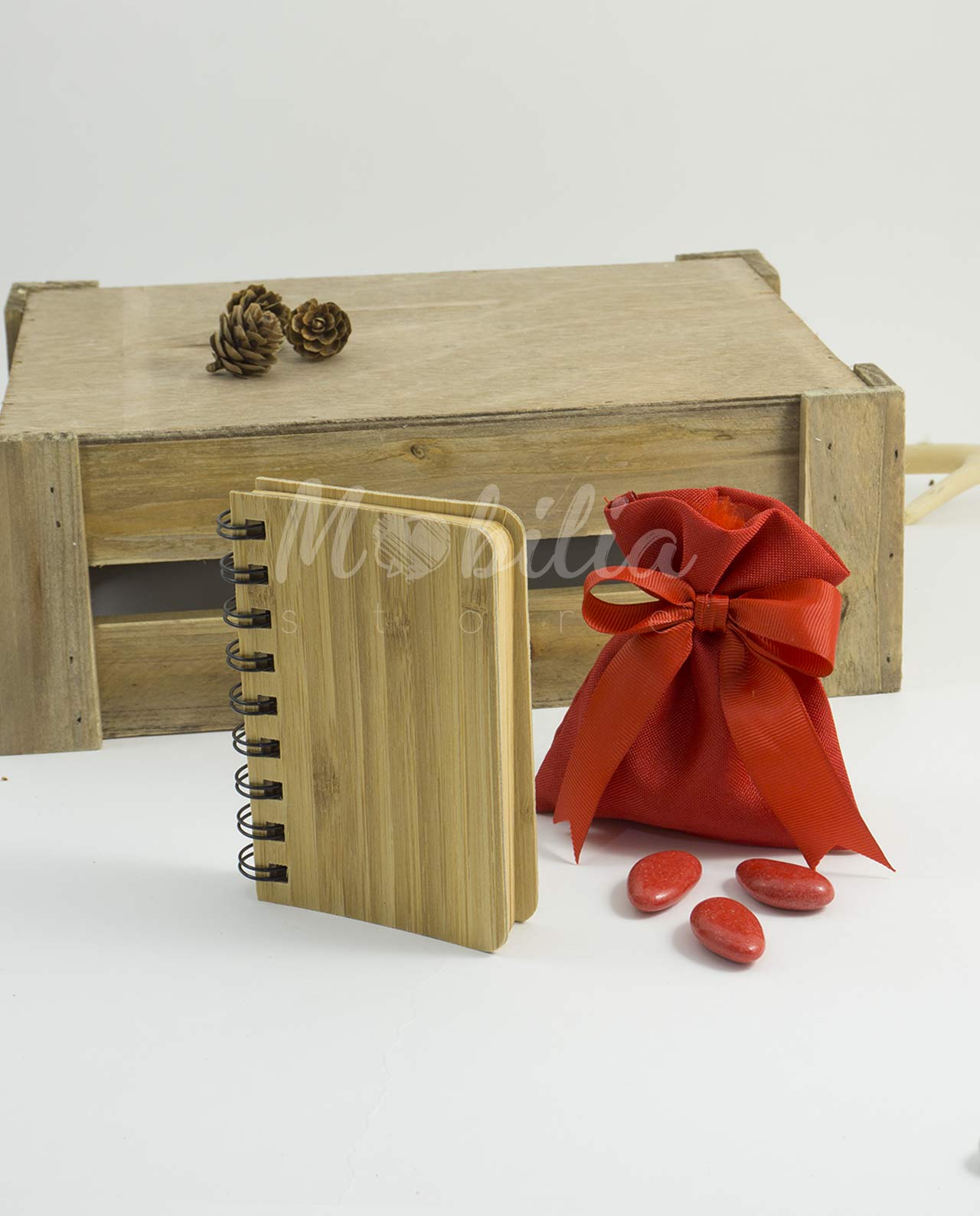 Bomboniera taccuino in bamboo con sacchetto rosso