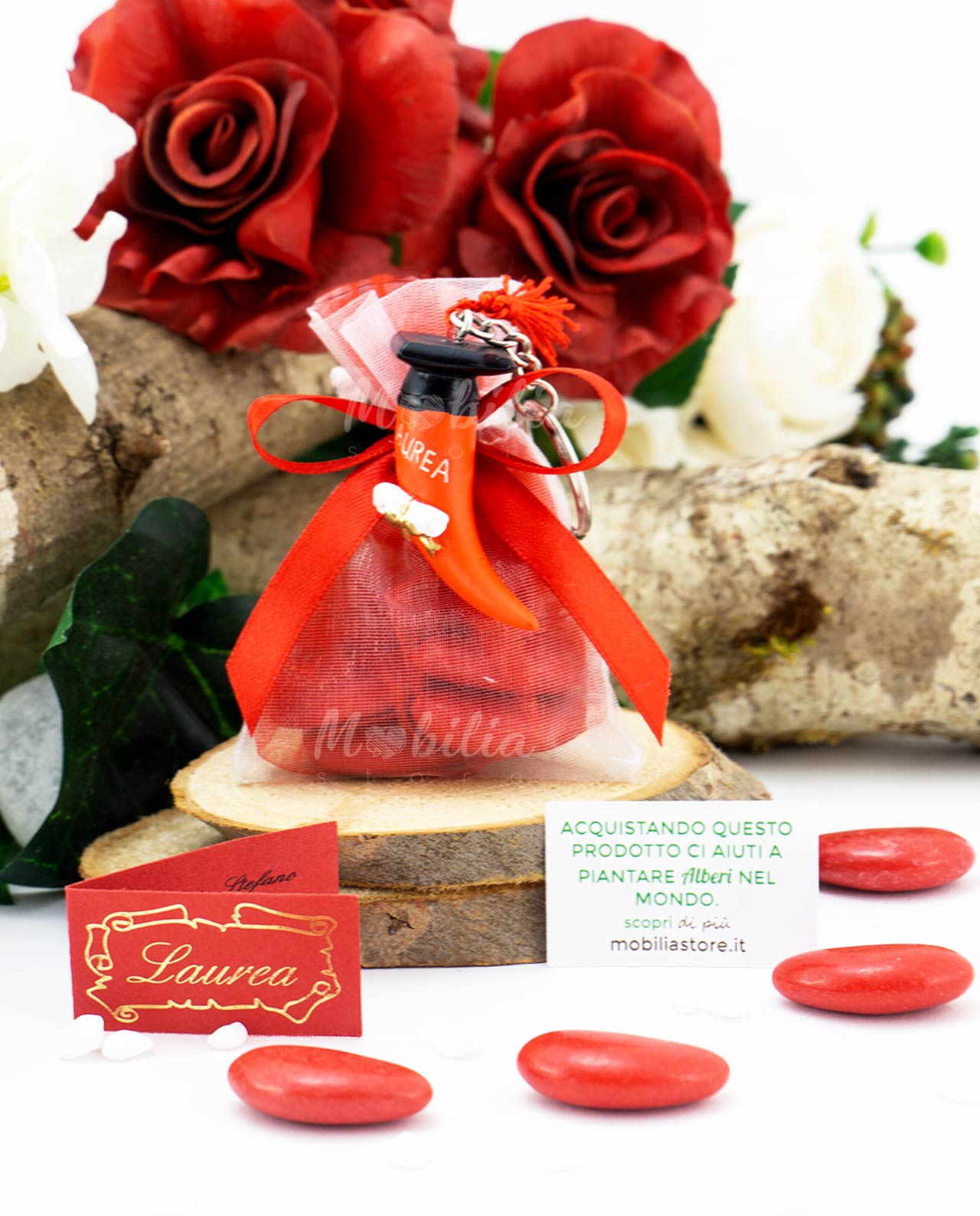 Bomboniera portachiavi corno rosso con tocco e nappina