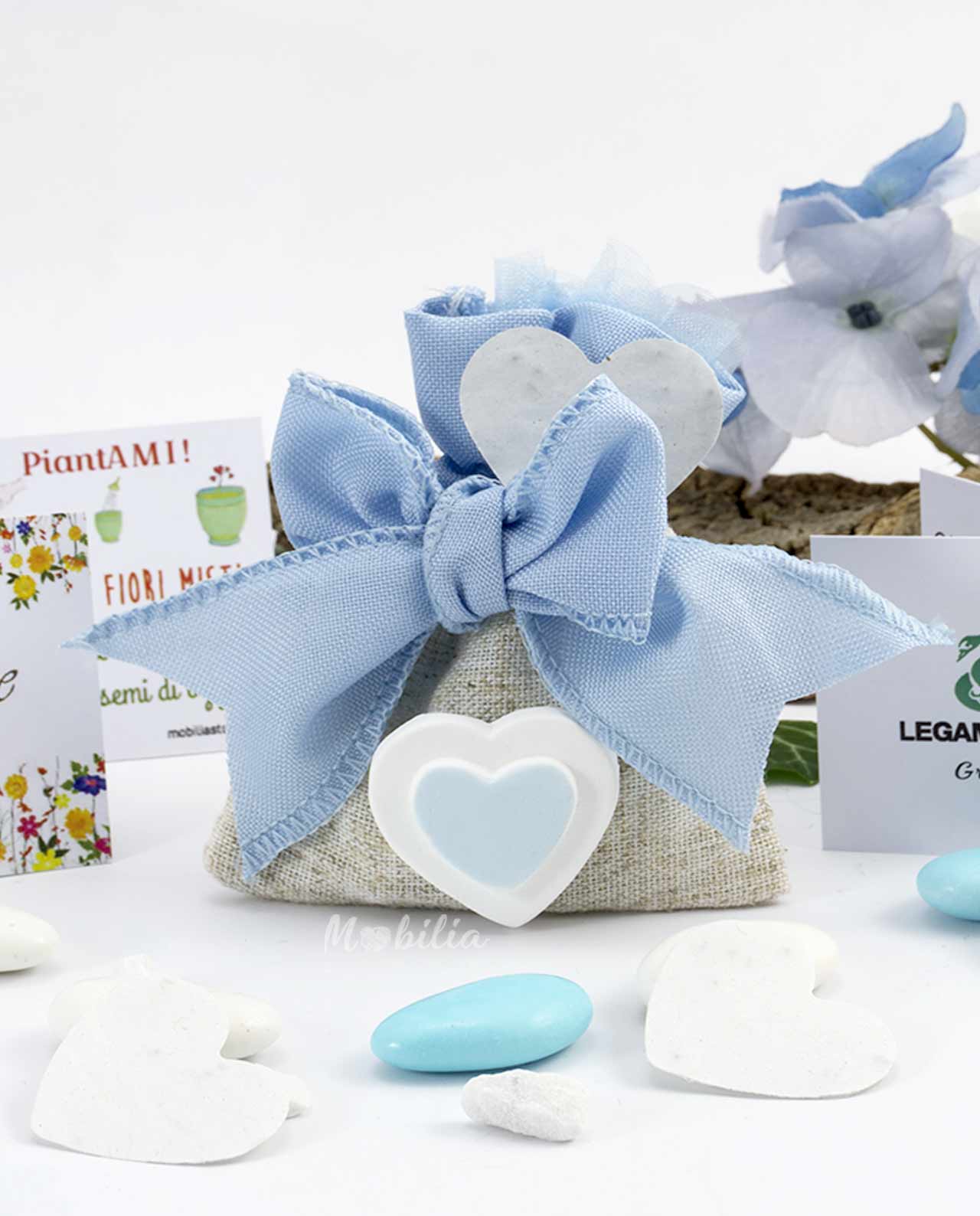 Sacchettino Legambiente azzurro con cuore e coriandoli da piantare