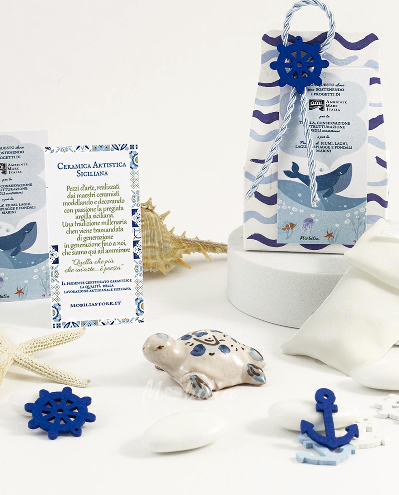 Bomboniera AMI Love is ... tartaruga blu in ceramica artigianale