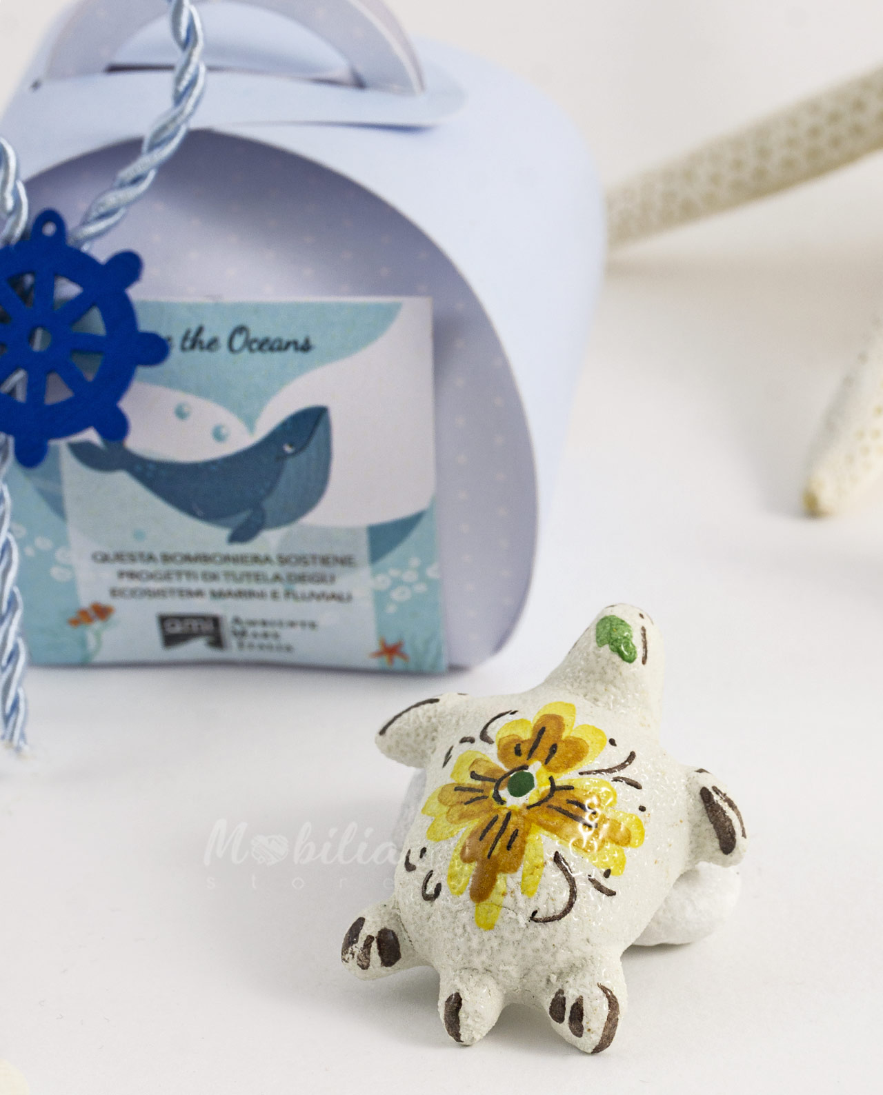 Bomboniera AMI Love is ... magnete tartaruga gialla in ceramica artigianale - immagine 3