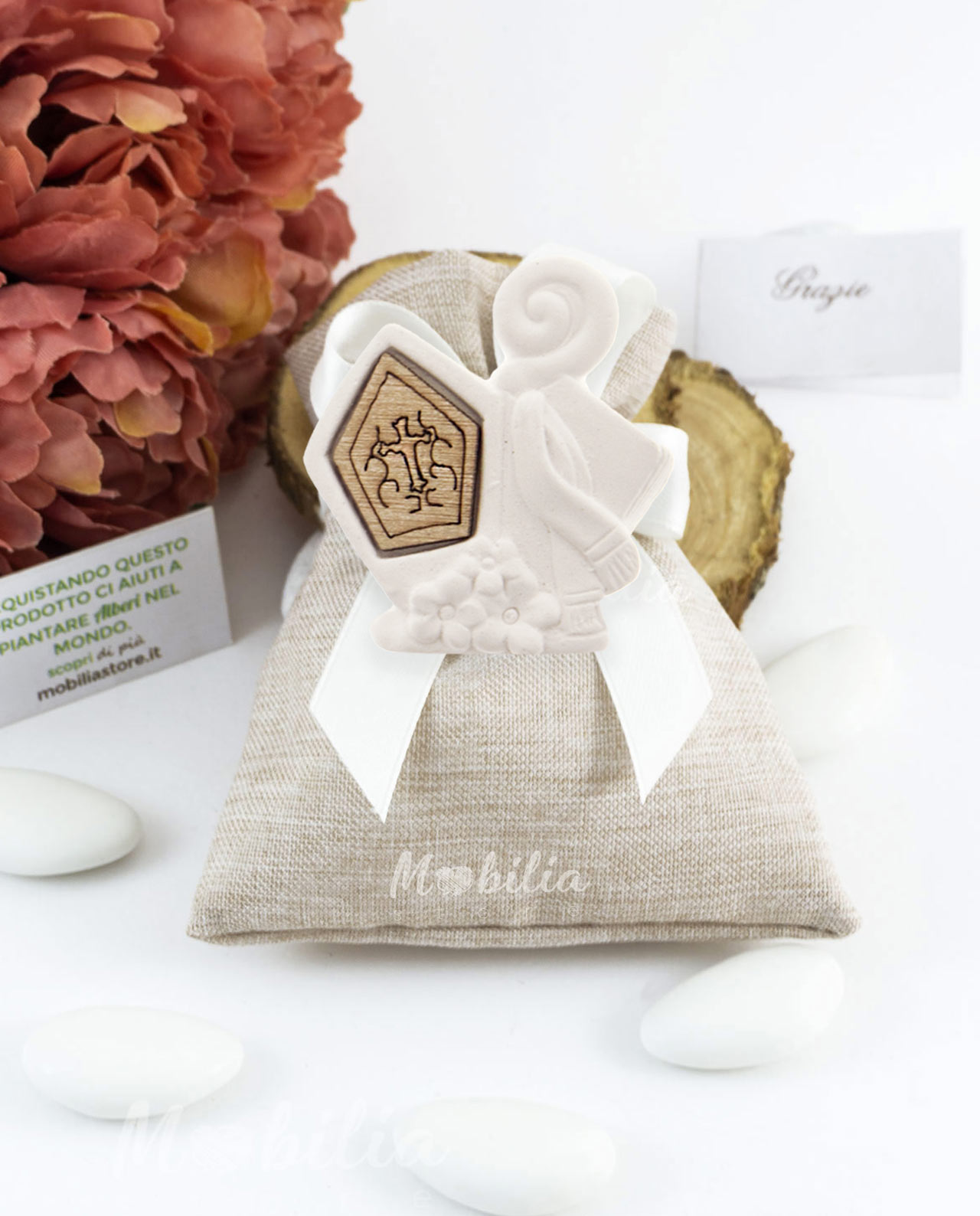 Gessetto Cappello e bastone Papale su sacchetto con confetti