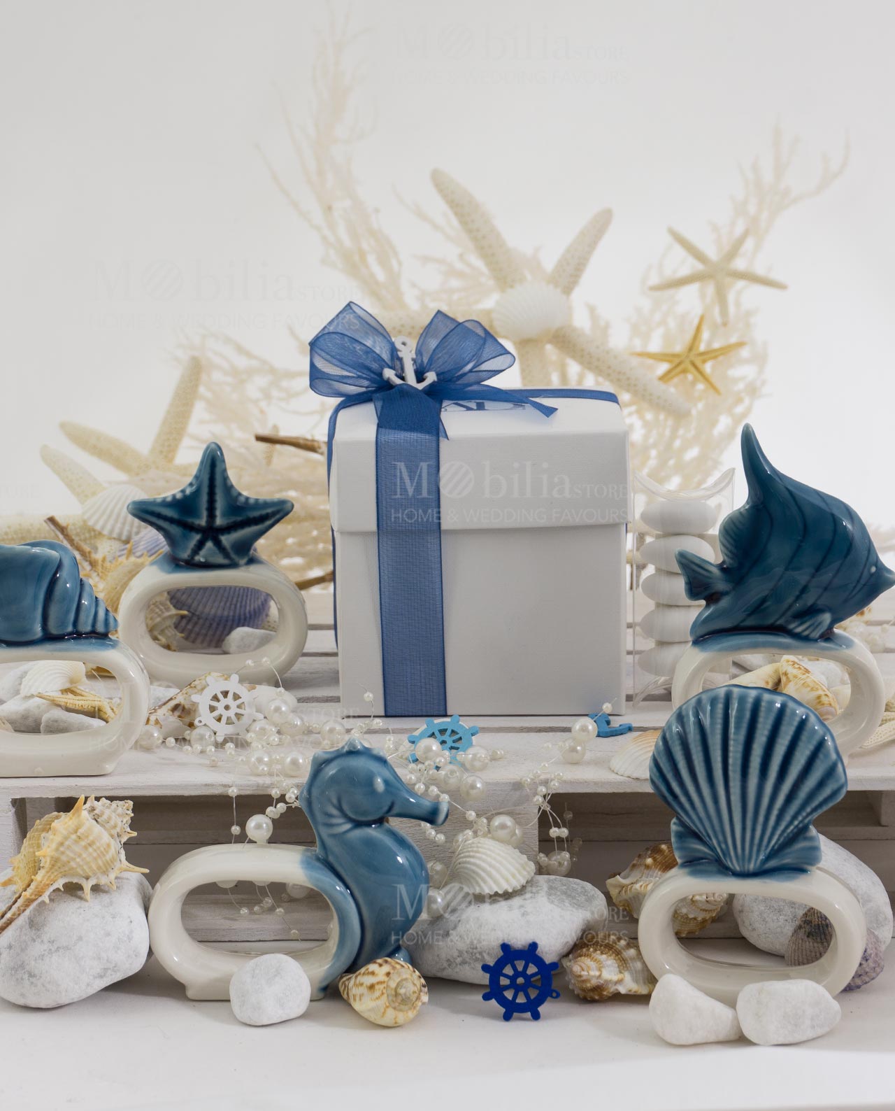 legatovagliolo confezione basic con nastro organza blu scatola cartoncino bianco linea oceano ad emozioni