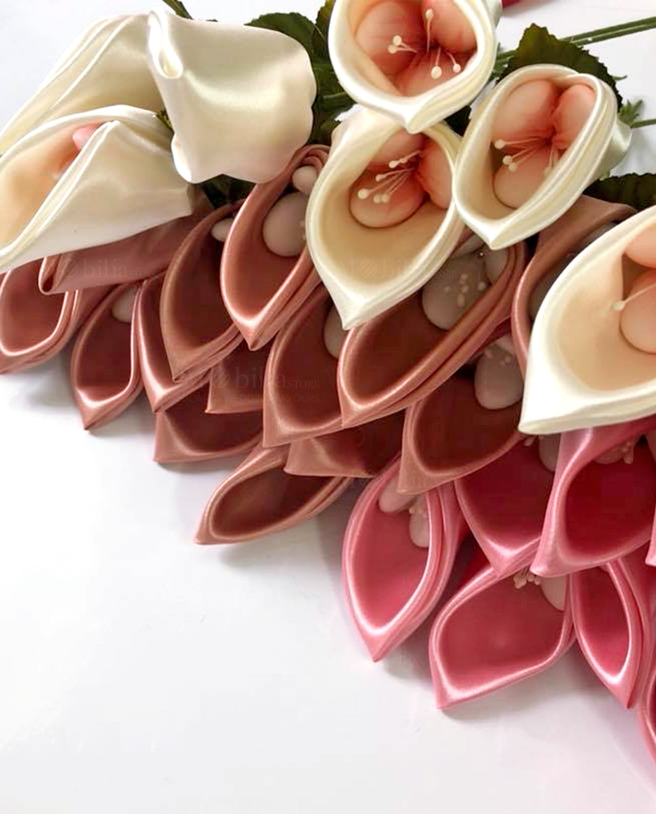 mazzo di fiori di confetti sulmona per allestimenti matrimonio