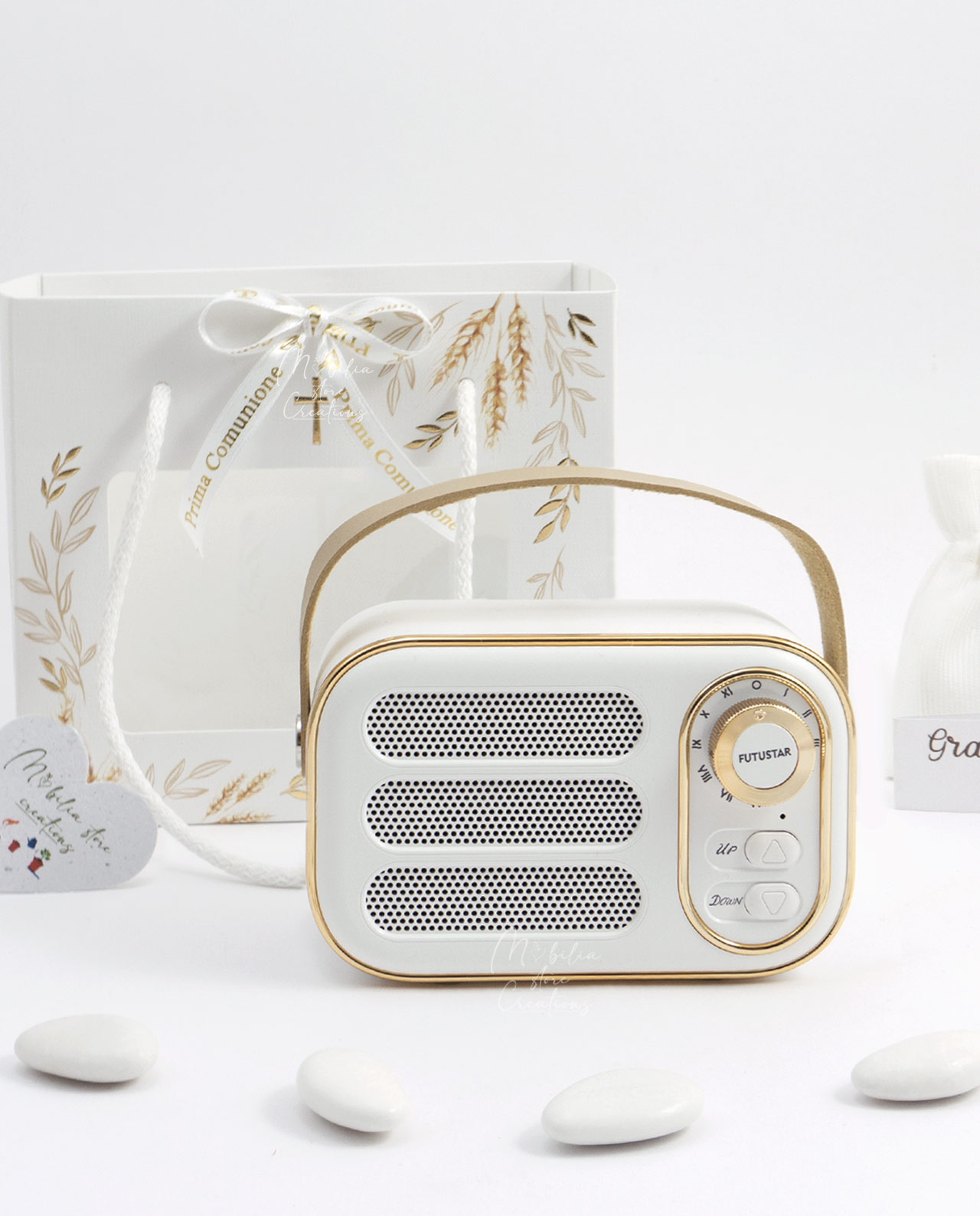 Bomboniera altoparlante bluetooth radio vintage bianca con fiocco sacro