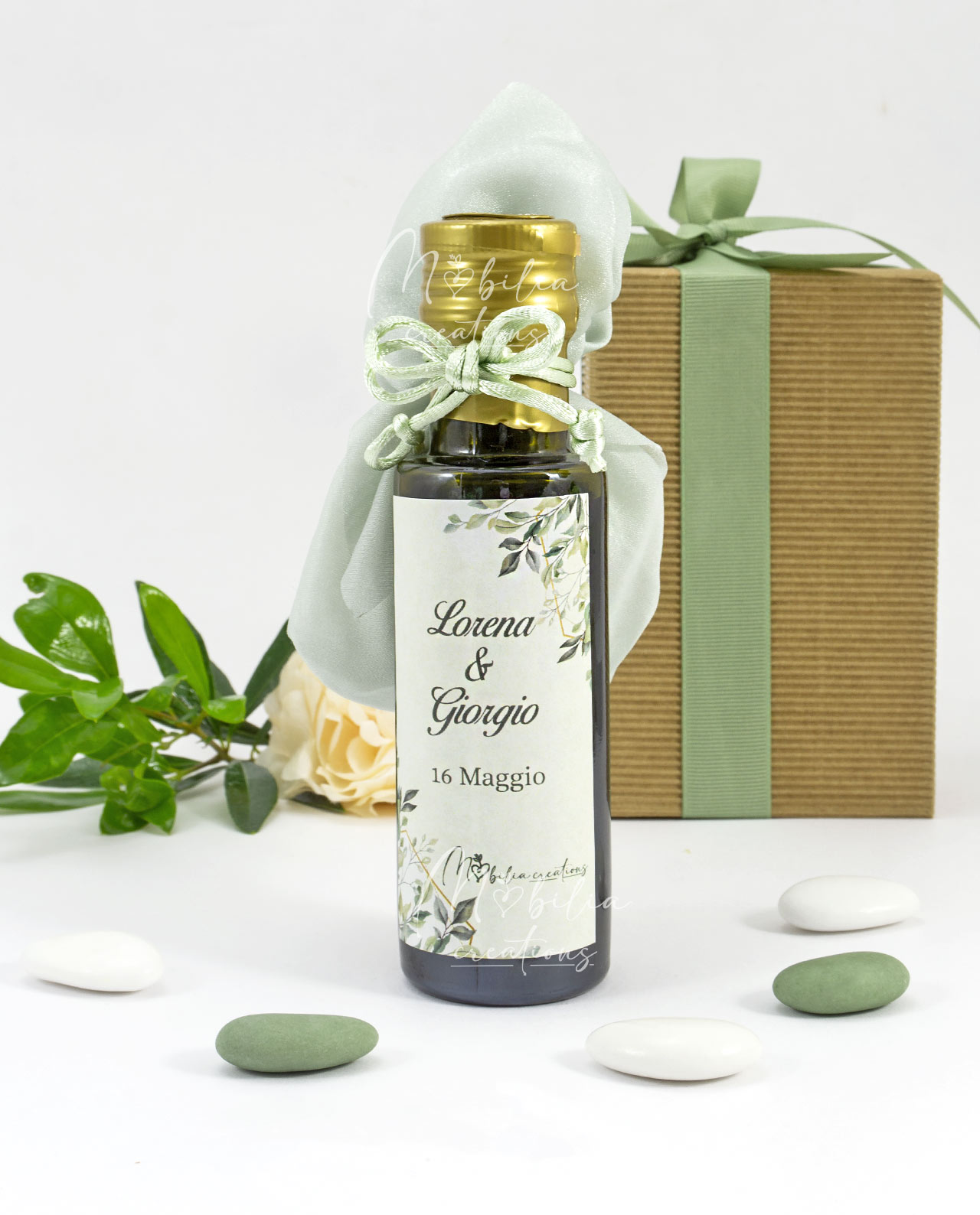 Bomboniera olio extravergine italiano da 100 ml con etichetta personalizzabile e fiocco verde