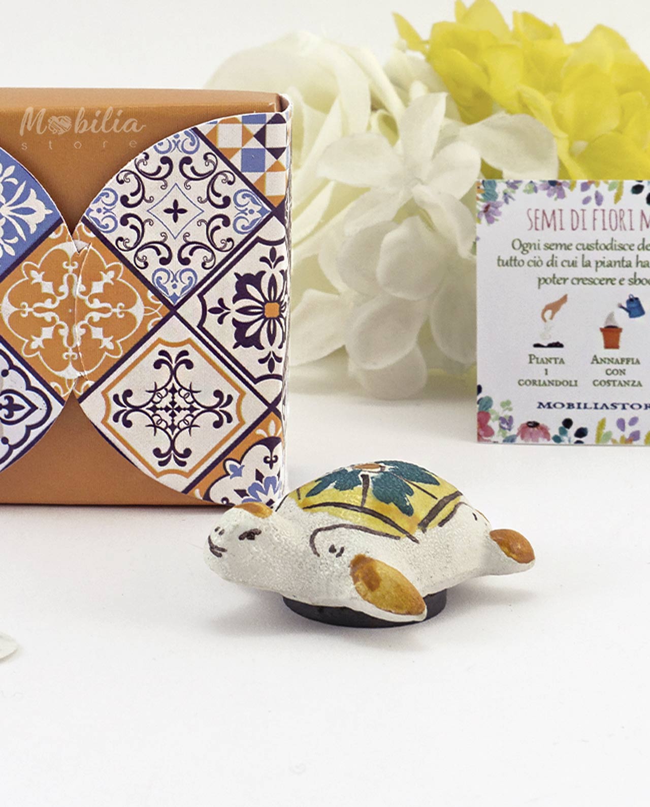Bomboniera Legambiente magnete tartaruga in ceramica artigianale su scatolina