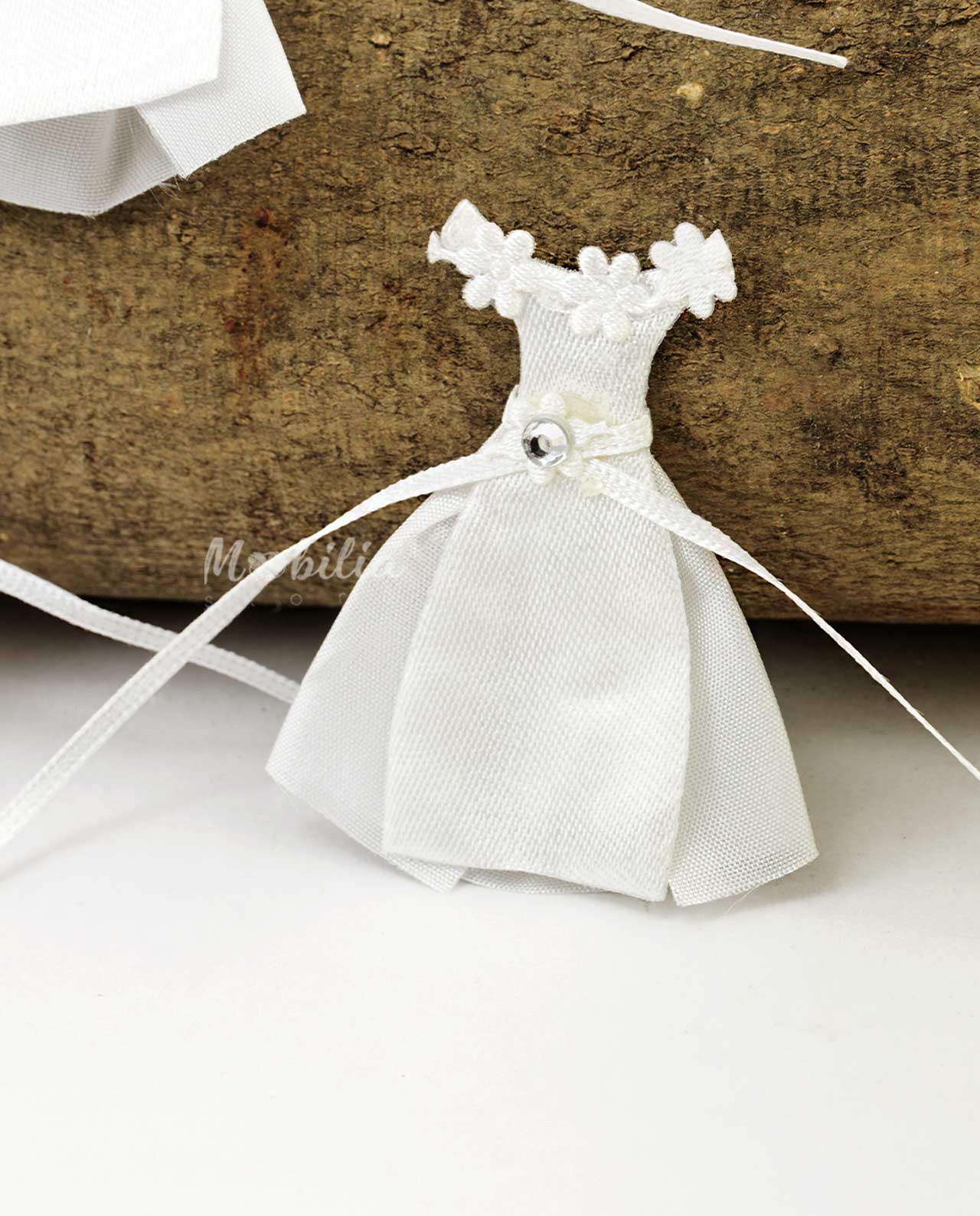 Applicazione vestito da sposa