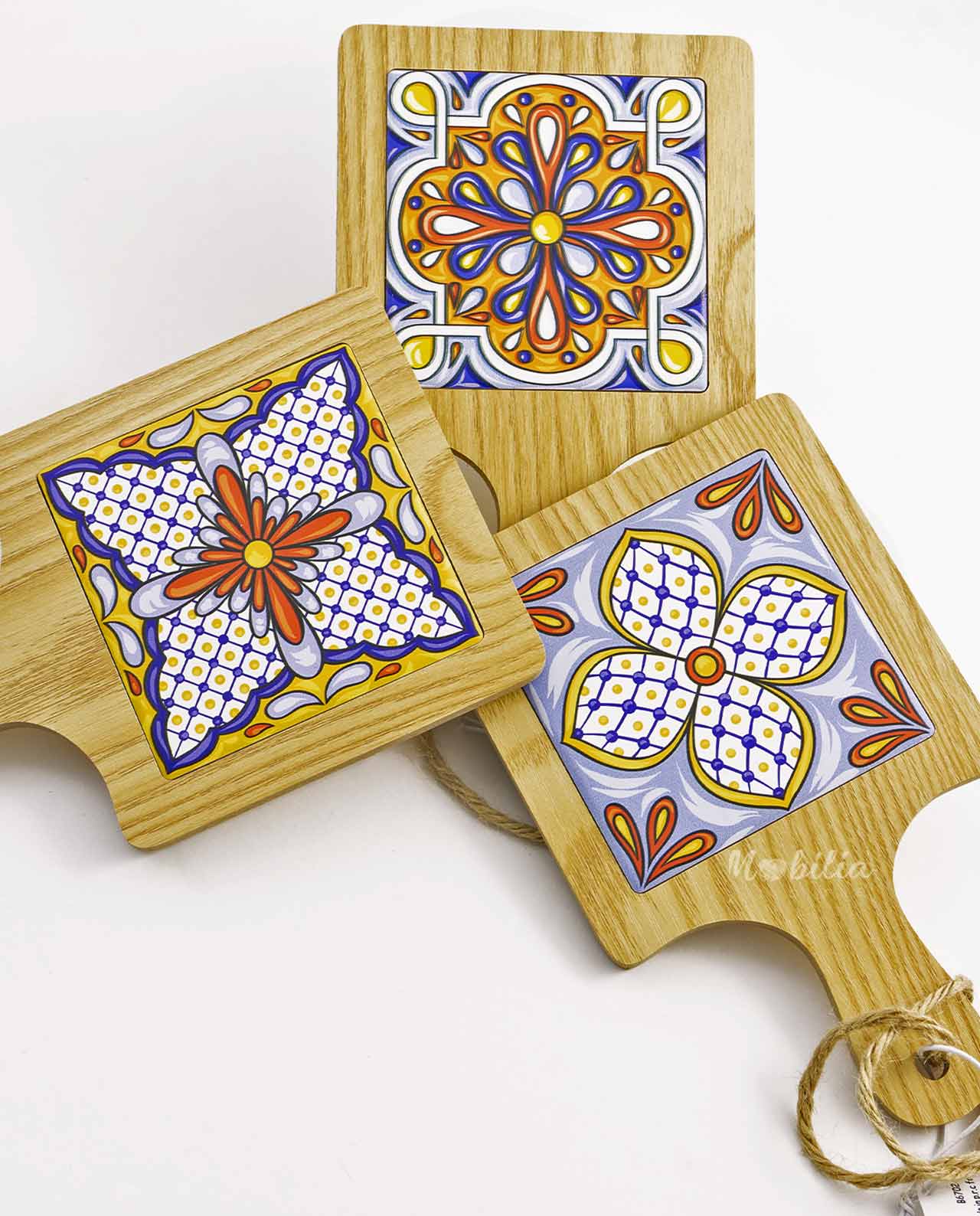 Bomboniera tagliere in legno con mattonella maiolica - immagine 4