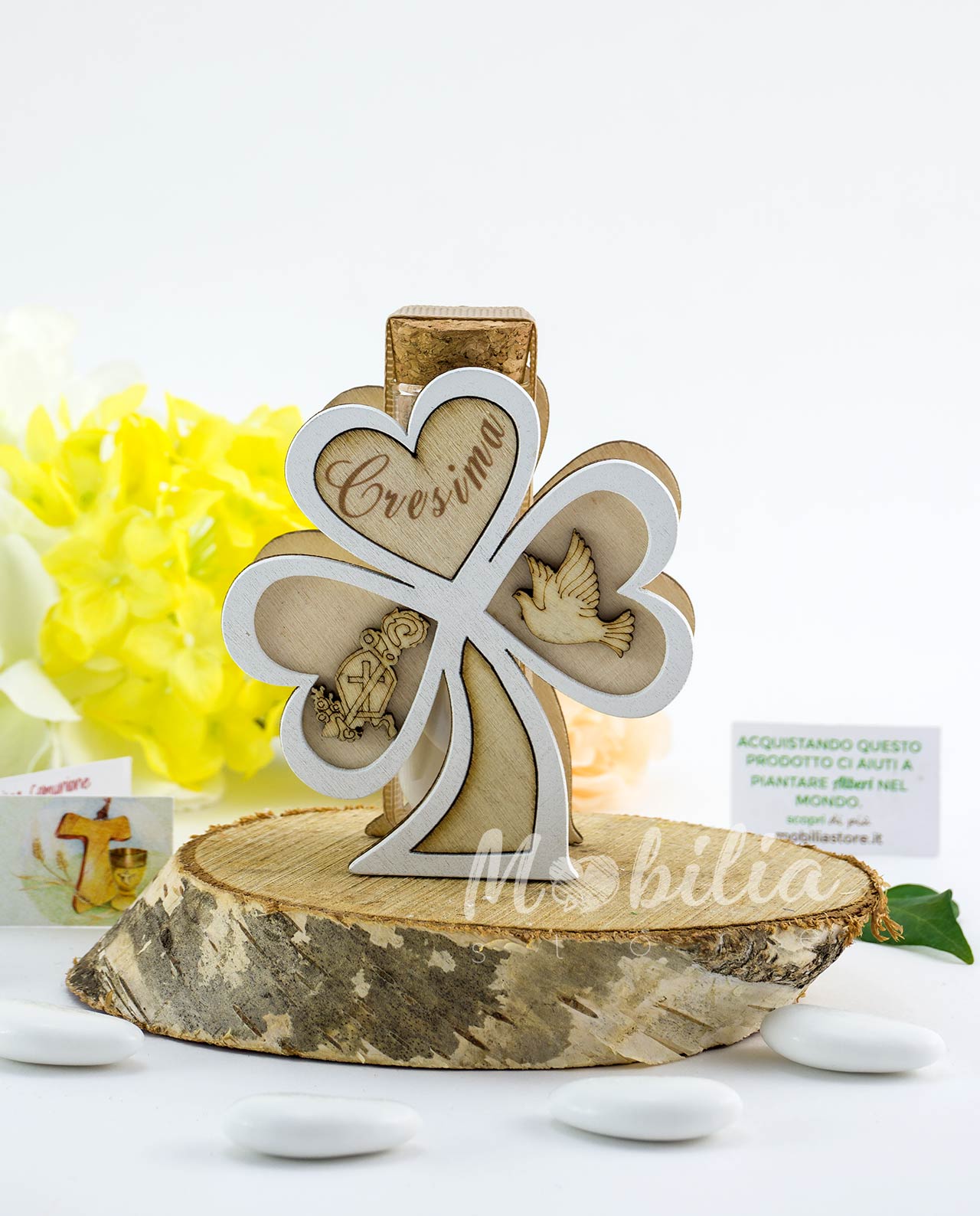 Bomboniera trifoglio cuore legno con cappello papale e provetta